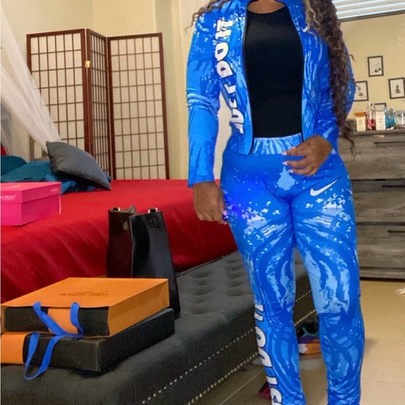 Fall around the corner!!!look hot getting fit. - Picture 3 of 3